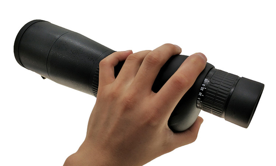三脚の電話アダプターとのBAK4プリズム鳥の見る規模15-45X60
