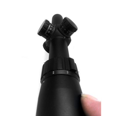 戦術的な射撃を捜す屋外の調節可能なズームレンズのライフルの規模1-4x24